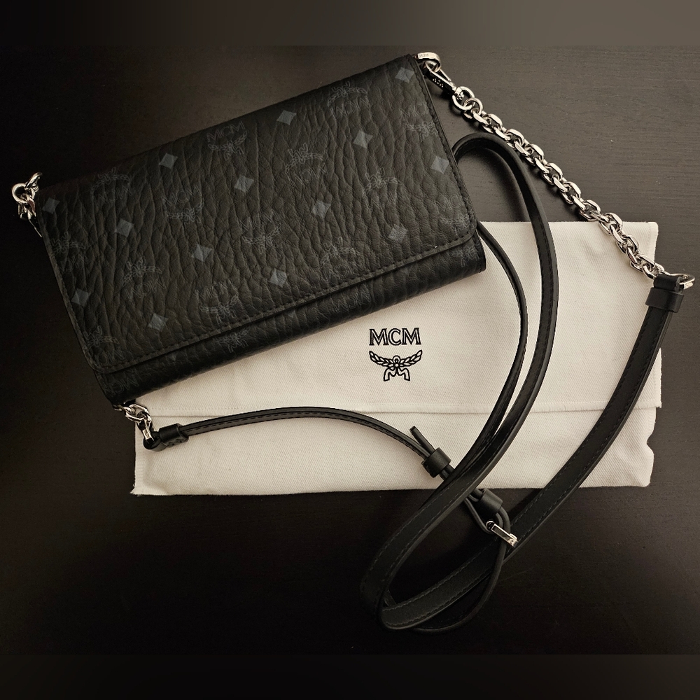 MCM Aren Crossbody Wallet in Visetos